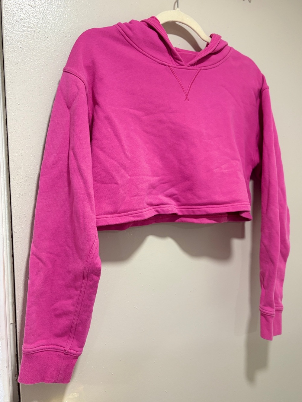lululemon athletica Cropped Hoodie in Bright Pink size Small